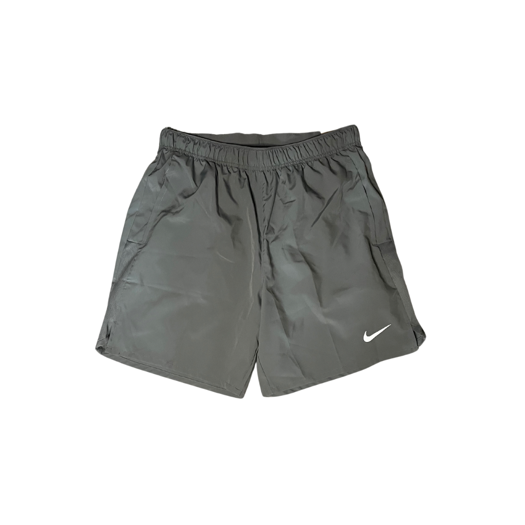 Nike challenger shorts - Grey